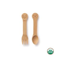 La cuchara y el tenedor infantil de bambú te servirán para toda clase de alimentos.