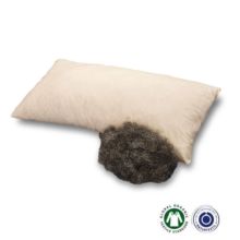 La almohada rellena de crin de caballo Baumberger es una alternativa natural de la más alta calidad para un descanso saludable.