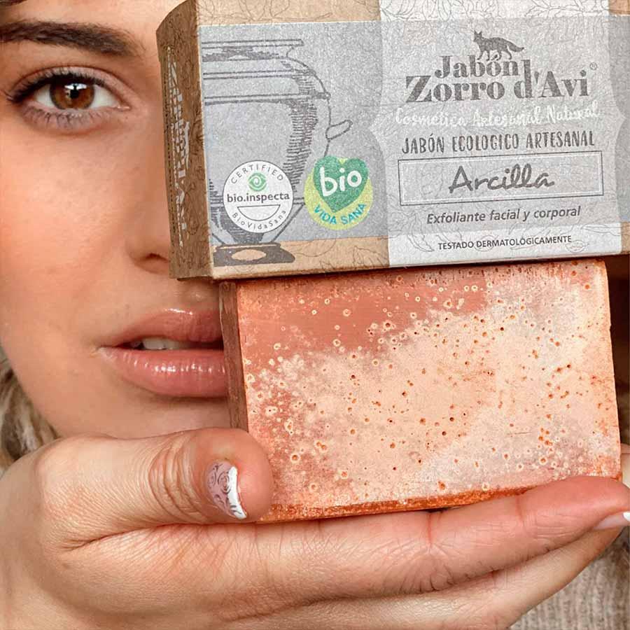 Jabon sólido ecológico exfoliante de arcilla