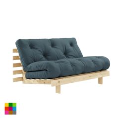 El sofá cama Roots doble encaja en cualquier tipo de ambiente y está fabricado en madera de pino macizo escandinavo (tala certificada FSC) en bruto sin barniz.