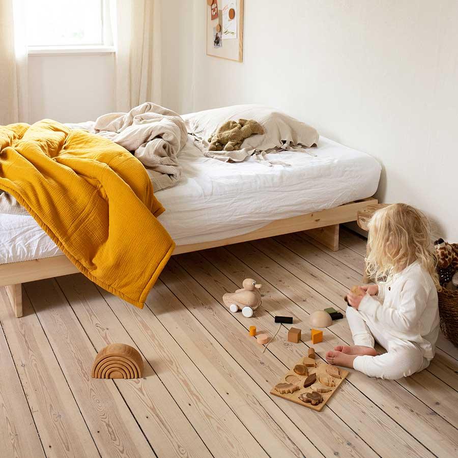 Cama individual con cajones Kanso