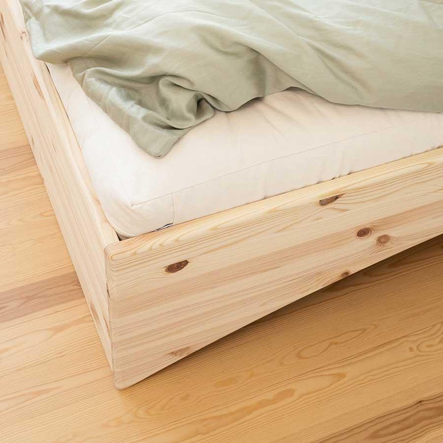 Cama de madera Orbit